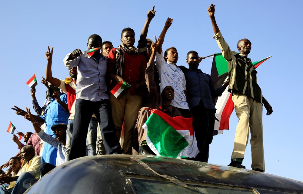 Sudan protesters threaten civil disobedience after army delays